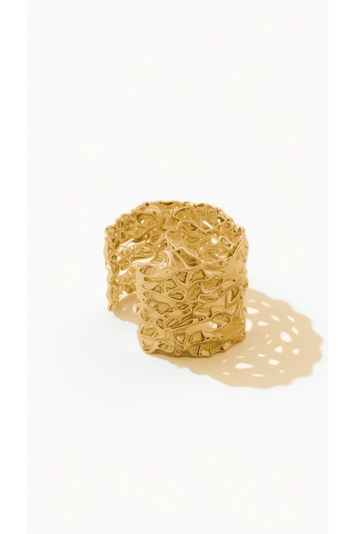 BRAZALETE CORAL DORADO