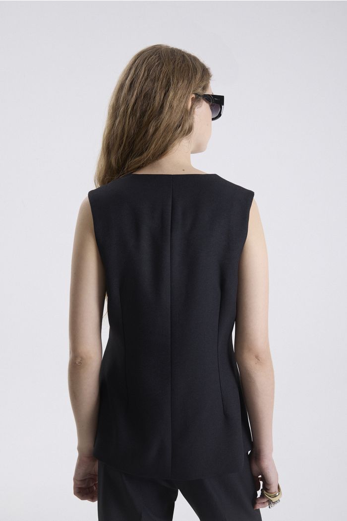 CHALECO ITZIAR NEGRO