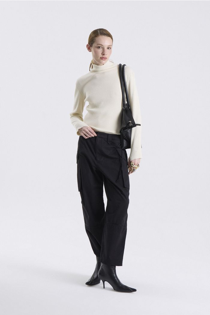 NESS ISA CARGO PANTS NEGRO