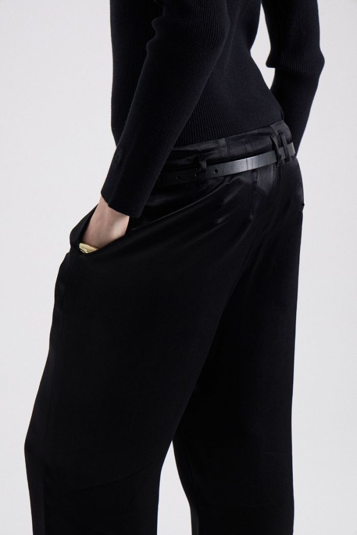 PANTALON COLUMNA NEGRO