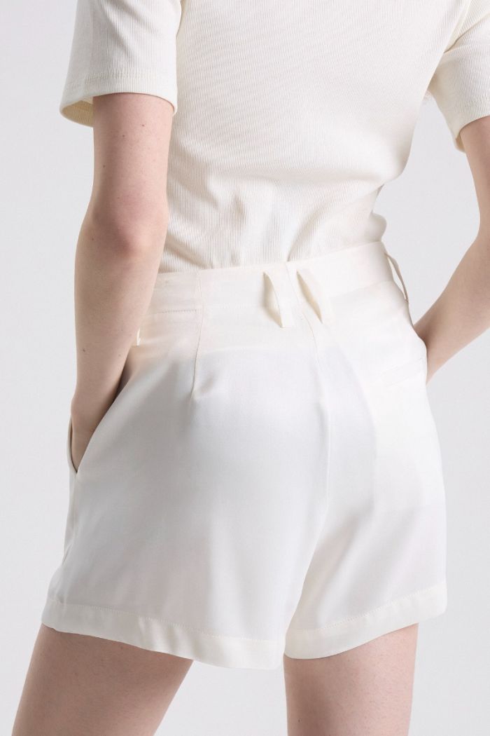 SHORT COLUMNA OFF WHITE