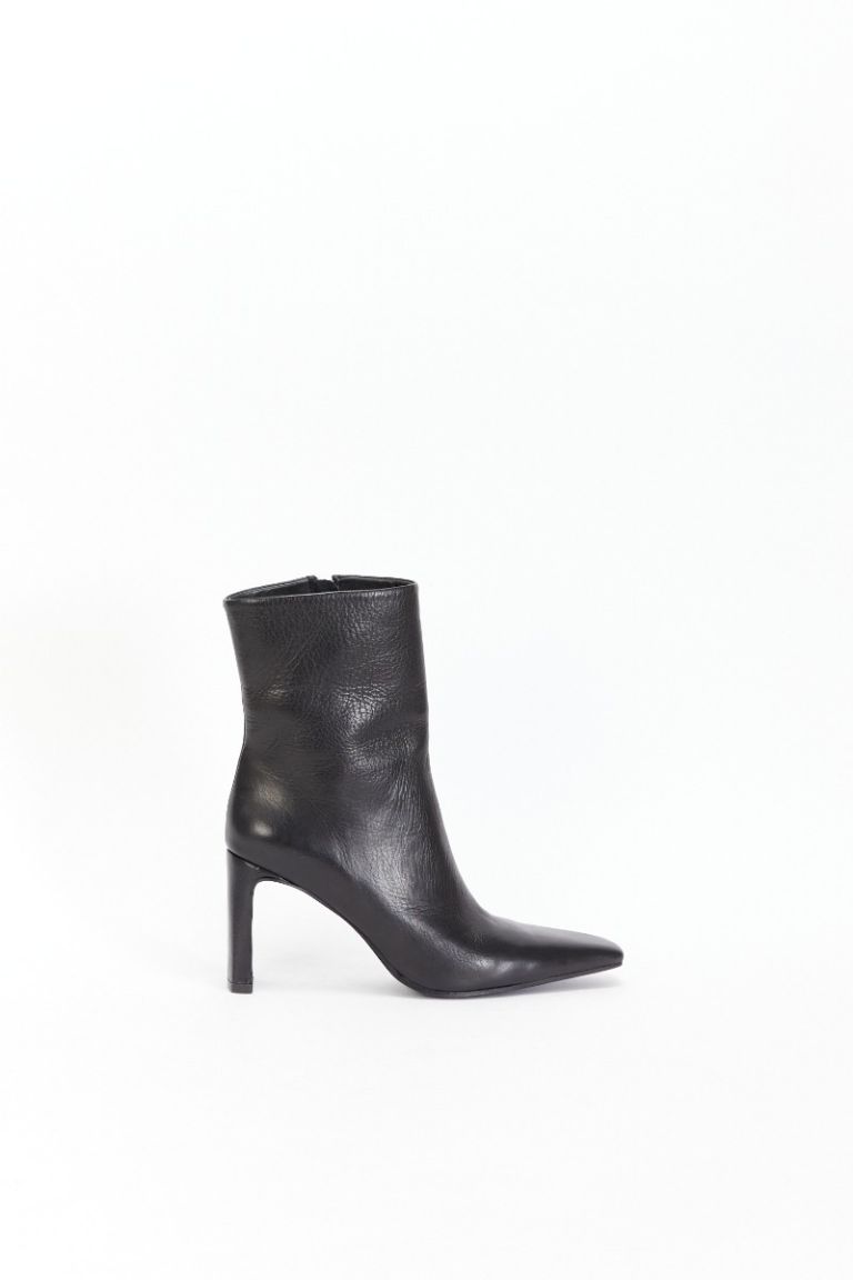 BOTA MAGALLANES NEGRO