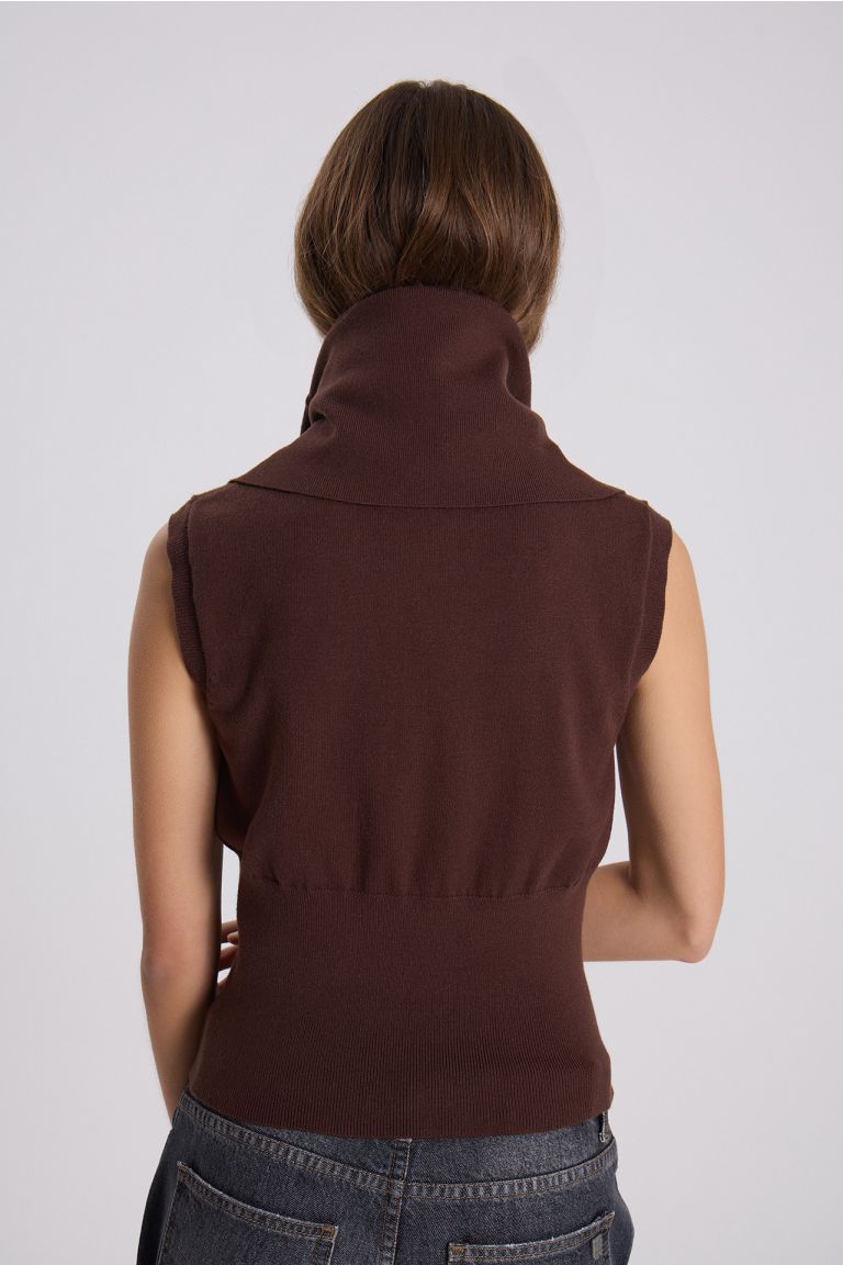 CHALECO POLARIS MARRON