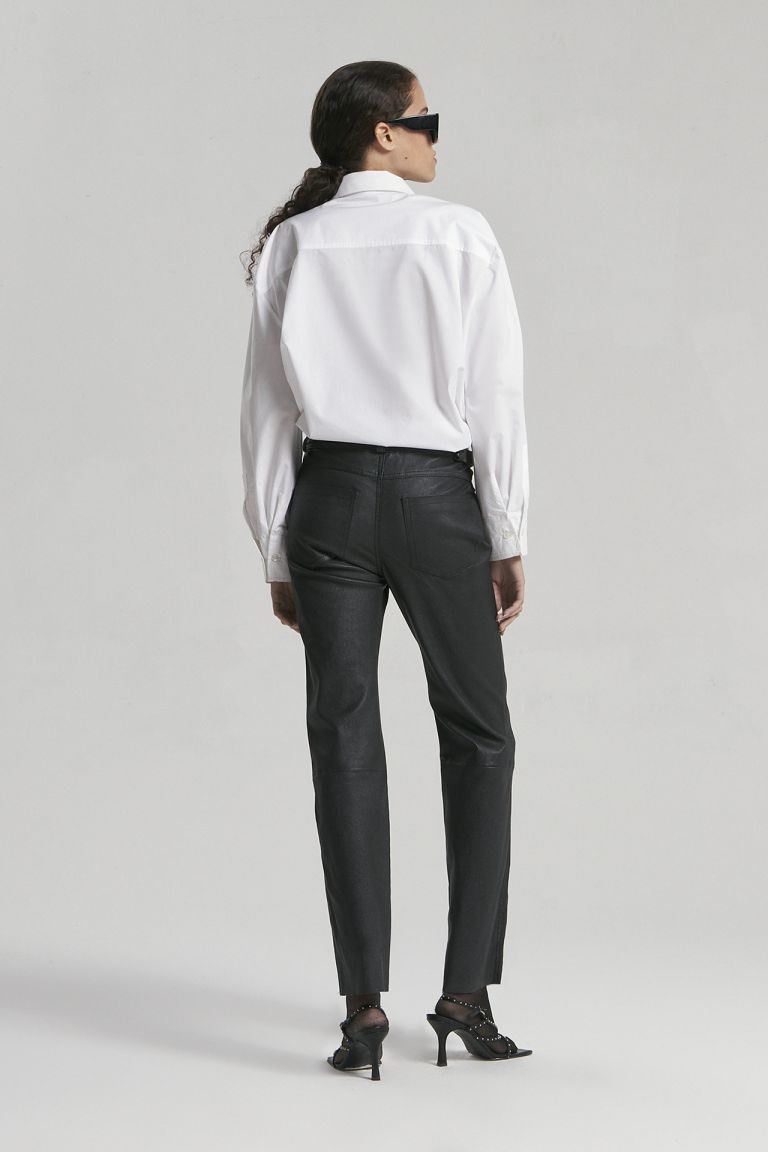 PANTALON MILA NEGRO BRILLANTE